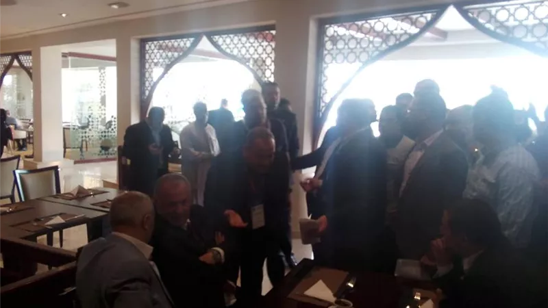 مجلس إدارة اتحاد الكرة يغادر القاعة قبل بدء الانتخابات