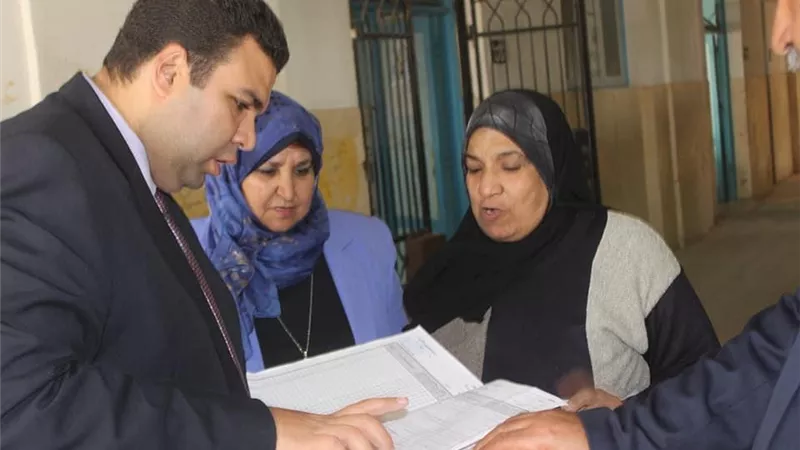 نائب محافظ السويس يتفقد المدارس لمتابعة المنظومة التعليمية