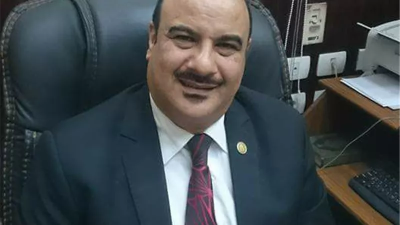 طارق شوقى يجدد الثقة فى عاطف سلامة مديرعام تعليم القليوبية
