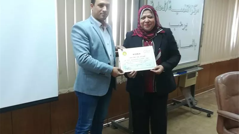 عمران ابن سمالوط الاول على رؤساء قرى الجمهورية