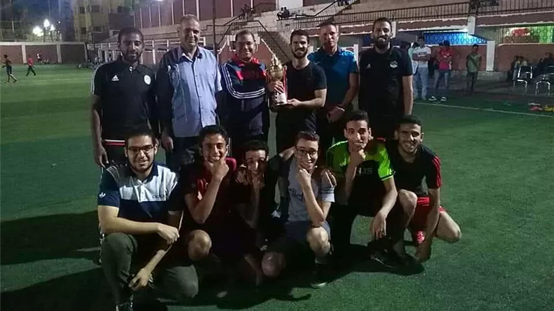 صيدلة سوهاج تختتم بطولة كرة القدمالخماسية بمشاركة 12 فريق