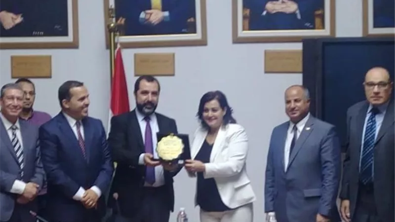 وفد من وزارة الفلاحة الجزائرية يلتقى محرز لاقامة مزرعة سمكية مصرية جزائرية