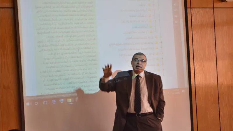 بالصور.. سعفان: تطوير وتحديث مركز معلومات الوزارة بأحدث التقنيات التكنولوجية المستخدمة عالمياً