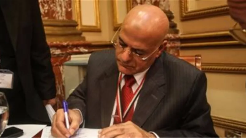 فايز بركات يشيد بانشاء وحدة لدعم ذوي القدرات الخاصة الخاصة بتجارة عين شمس