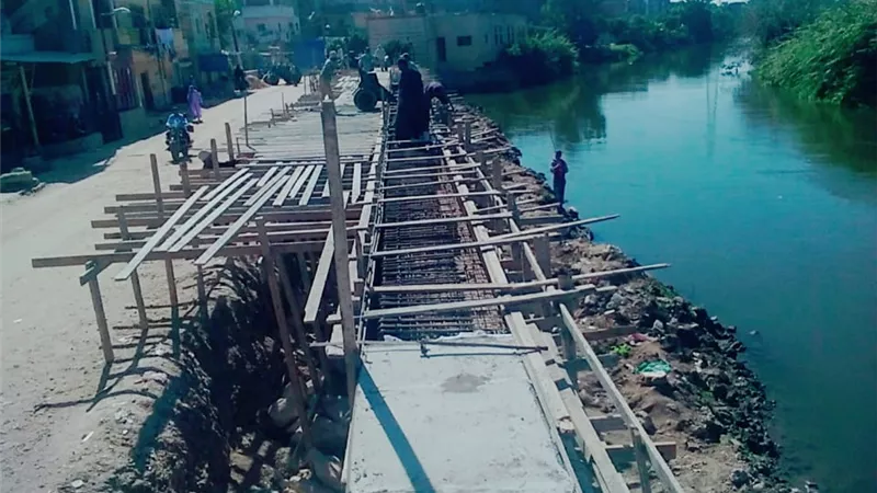 مشروعات لرفع كفاءة شبكة المجارى المائية بالبحيرة