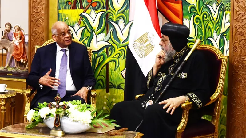 رئيس مجلس النواب يعزى البابا تواضروس الثاني في ضحايا حادث المنيا