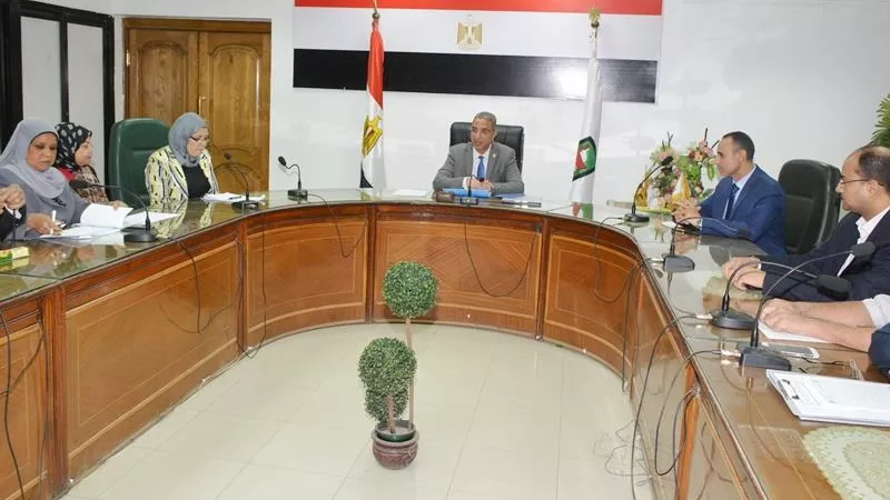 الأنصاري يؤكد علي أهمية نشر الوعي بالقضية السكانية