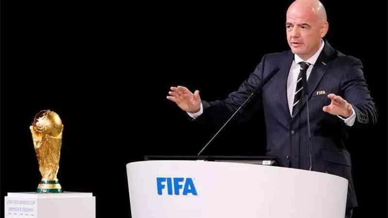 بعد أنباء الخروج من دوري الأبطال.. إنفانتينو يهدد بالمونديال