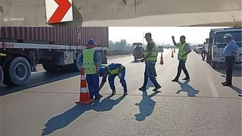 مطبات صوتية للحد من الحوادث بطريق الإسماعيلية بورسعيد