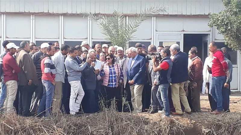 وزير الزراعة يفتتح موسم الصيد بالمجمع السمكي بالمنزلة