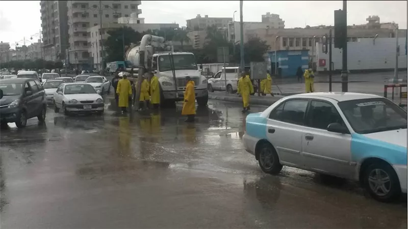 امطار غزيرة تجتاح مدن وقري مطروح