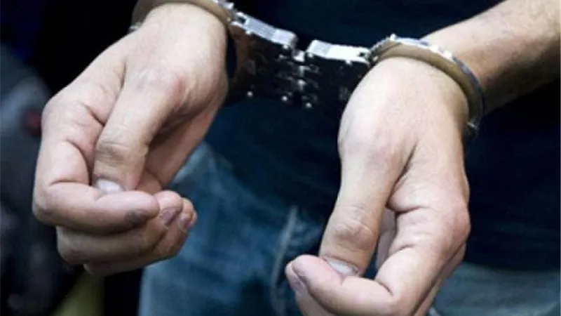 القبض على طالب يبتز الفتيات ويستولى على أموالهم بالشرابية