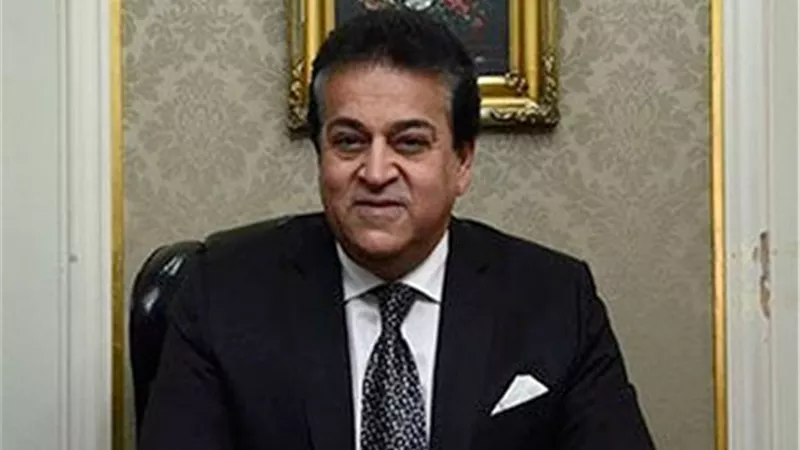 إغلاق 3 أكاديميات وهمية بعين شمس و جسر السويس للنصب على الطلاب و بيع الشهادات الجامعية