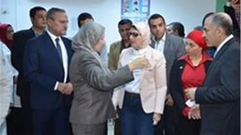 وزيرة الصحة تتفقد المركز الإقليمي لنقل الدم في الإسماعيلية