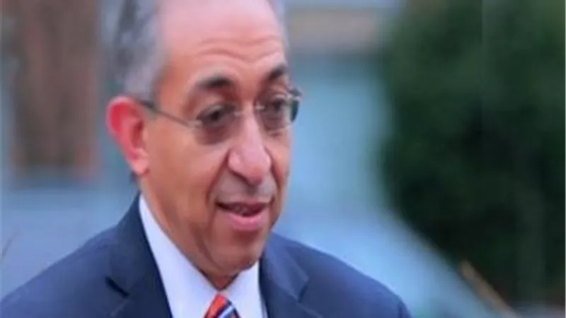 جامعة اسيوط تستقبل جراح عالمى لاجراء جراحات بالمجان لمرضى الاورام