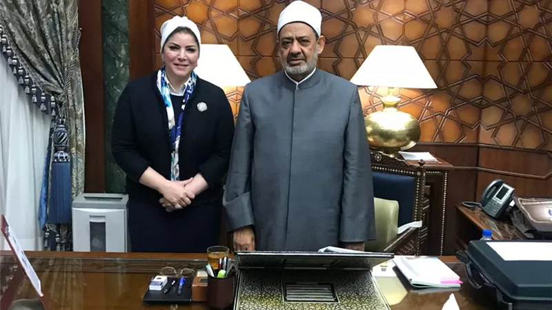 رئيس اللجنة النوعية لـ«المرأة بالوفد» تلتقي بفضيلة الامام الاكبر