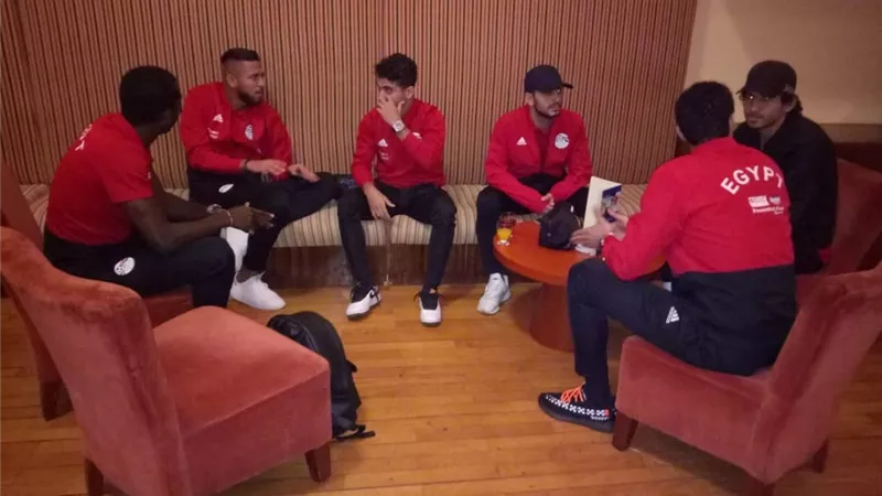 المنتخب الوطني يتوجه إلى برج العرب استعدادا لتونس.. صور