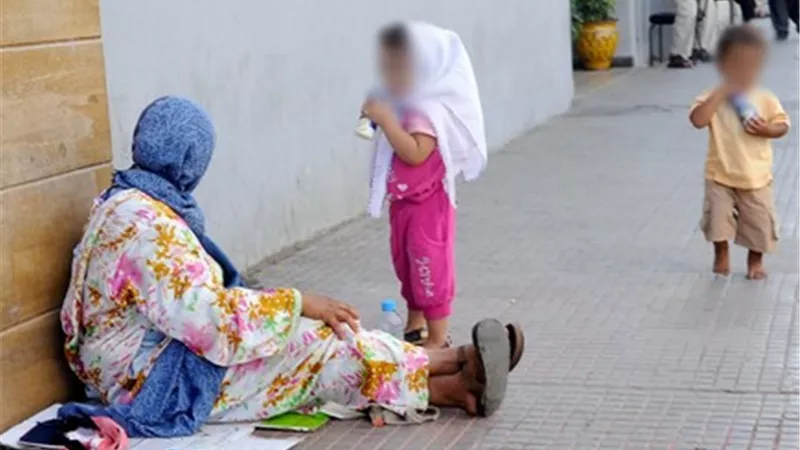 يد حانيه تخفف عن عذاب اميرة عاطف
