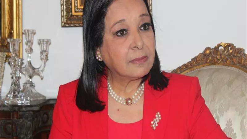 تكريم انيسة حسونة بالمؤتمر الدولي للتميز والجودة