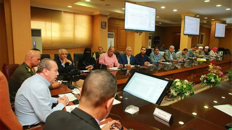 محافظ كفرالشيخ يعلن تشكيل لجنة للإشراف على محو الأمية بالمحافظة