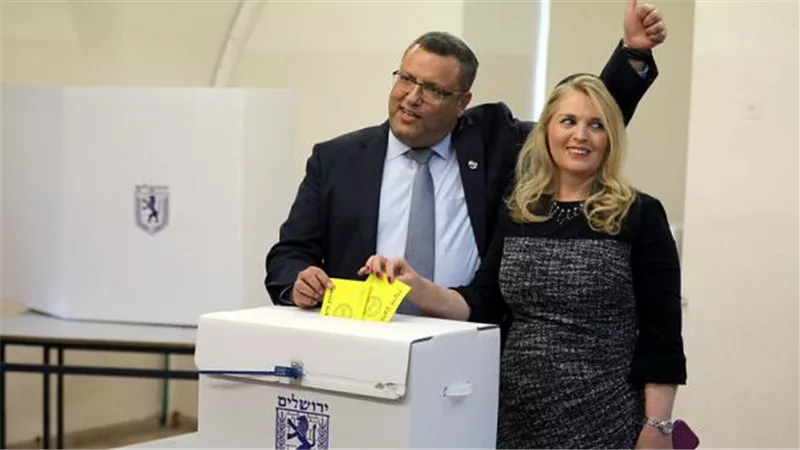 يهودي متدين يفوز برئاسة بلدية القدس