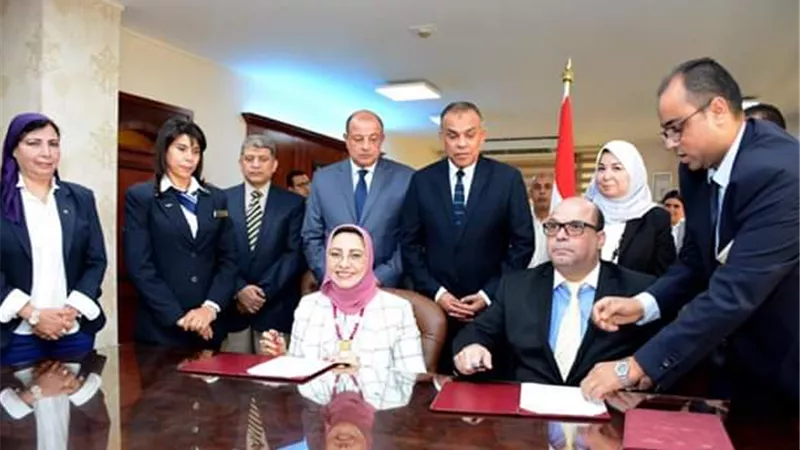 بروتوكول تعاون بين الطيران و مركز إعداد القادة