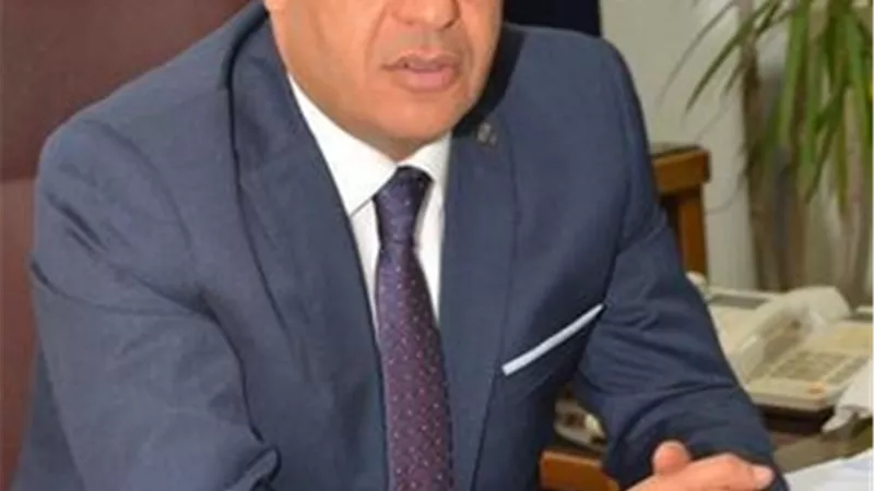 ممدوح امينا والامير مساعدا باسنان بجامعة أسيوط