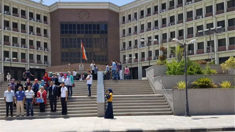 مصطفى محمود امينا لاتحاد الطلاب بكلية الحقوق بجامعة أسيوط