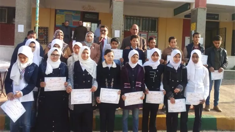 تعليم كفر شكر يكرم الطلاب المتفوقين علمياً ورياضياَ