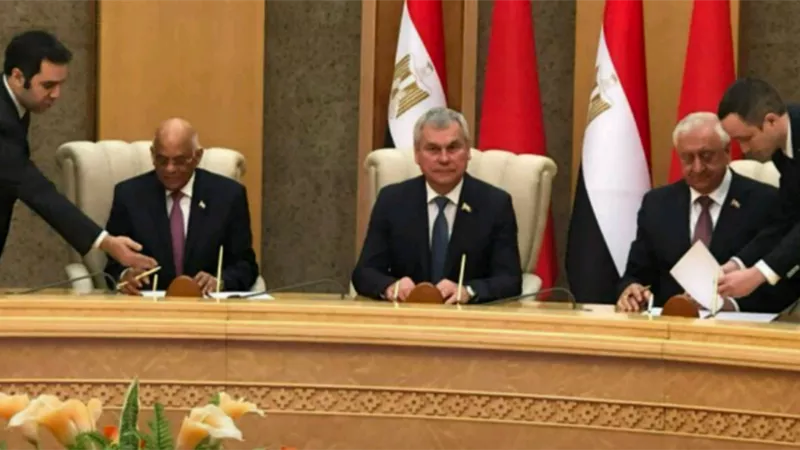رئيس مجلس النواب يجري مباحثات مع مسئولين فى بيلاروسيا