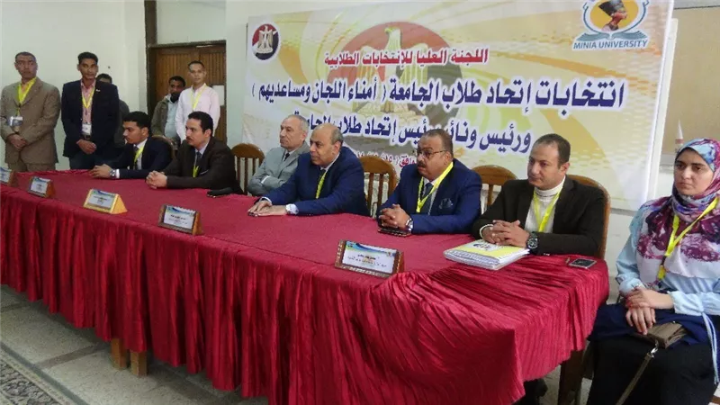 كافة الامكانيات متاحة لدعم الانشطة الطلابية وتبنى المواهب