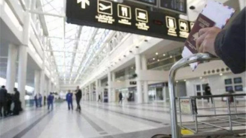 عطل فني بالمطار يتسبب في تعطل أنظمة إنهاء إجراءات سفر الركاب