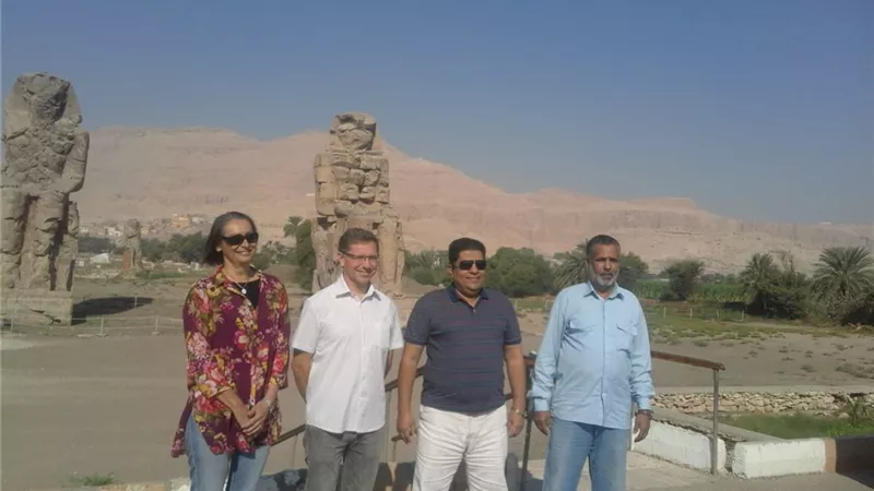 قنصل فرنسا العام يزور المعالم الأثرية غرب الأقصر
