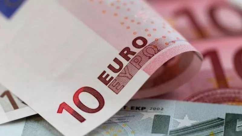 سعر اليورو فى البنوك.. اليوم الأحد 18-11-2018