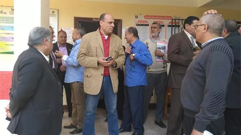 مشادة حادة بين مدير مدرسة ومدرس تعطل العملية التعليمية بمدرسة كفر الاطرش بالدقهلية