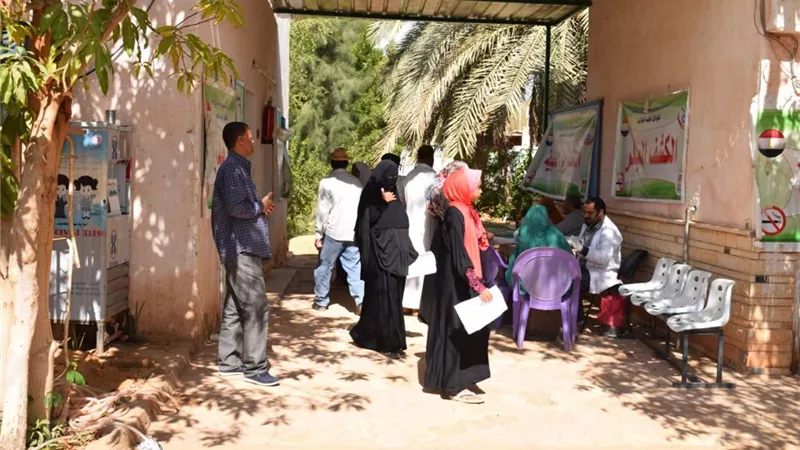 علاج 552 مواطناً في قافلة مستقبل وطن بالوادي الجديد