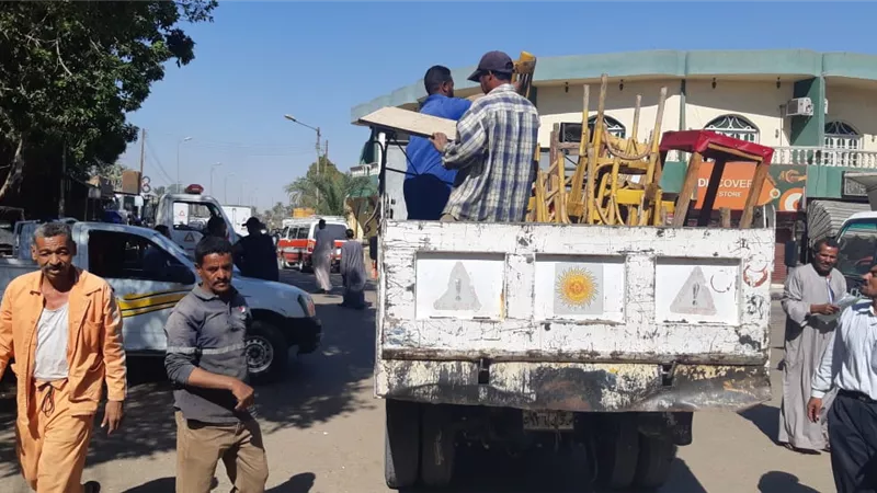 إزالة 186 حالة إشغال وتنفيذ 3 قرارات إزالة إشغالات أخرى فى حملة مكبرة بإدفو
