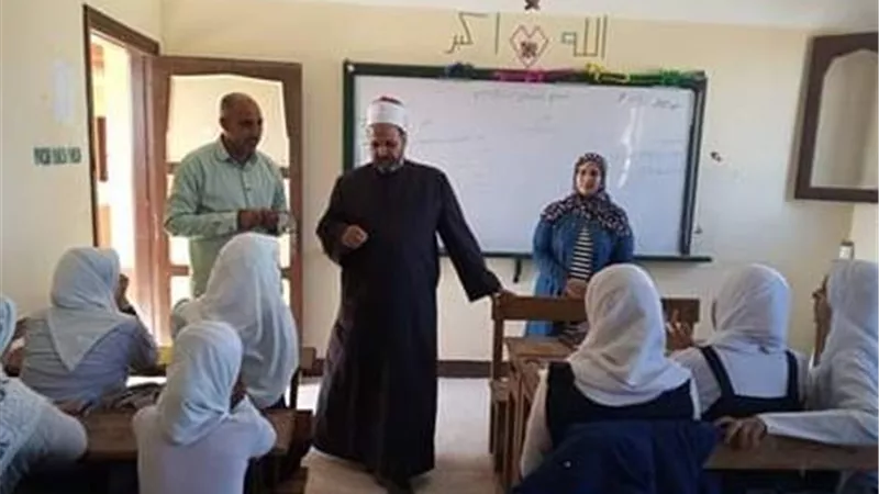 مستشار المعاهد الأزهرية يشيد بقطاع الإسماعيلية