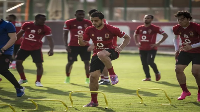 الاسماعيلى يفاوض مدافع الاهلى