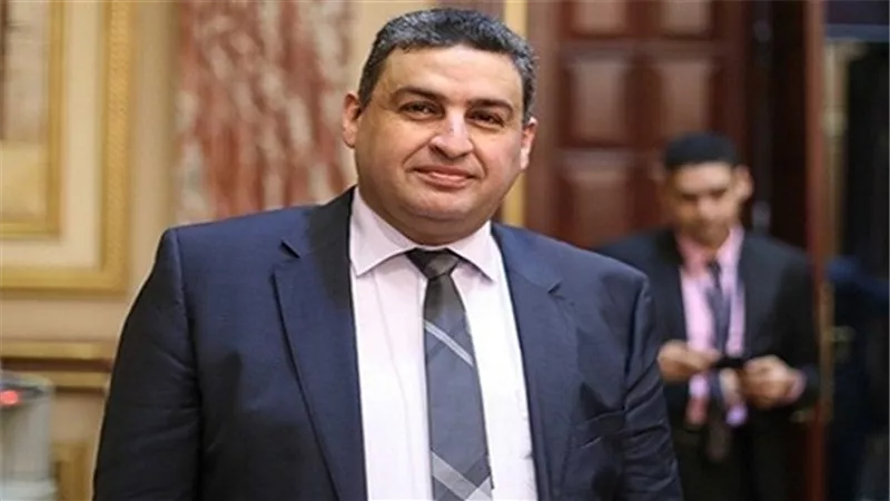 النائب محمد العقاد يقترح ربط ترقية الموظف بتقارير تحليل المخدرات