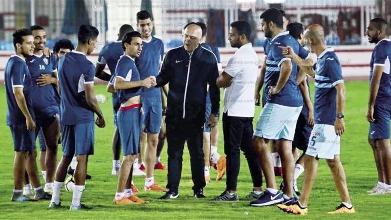 تفاصيل جلسة جروس مع لاعبى الزمالك قبل انطلاق المران