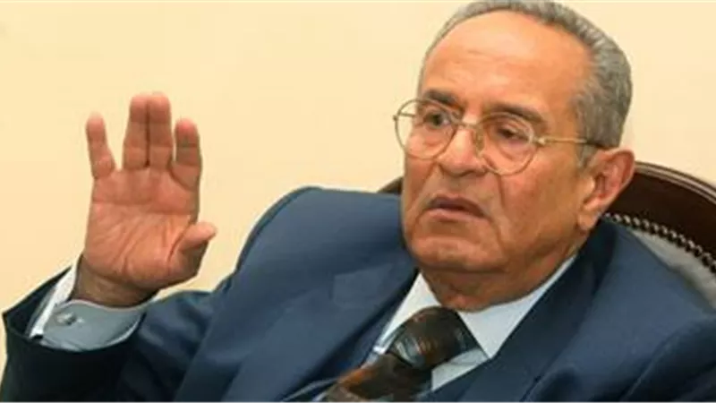 معركة سكرتير عام الوفد تشتعل بين الهضيبى وبدراوى ومنصور
