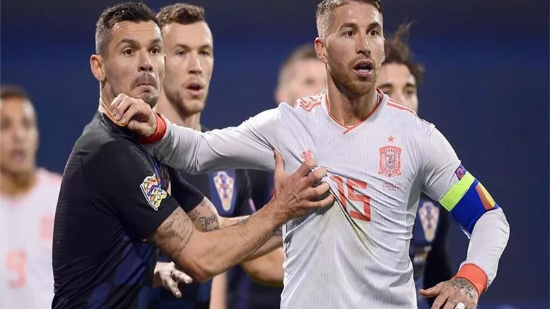 الحرب بين راموس ولوفرين تزداد اشتعالا