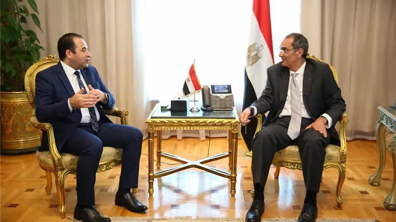 عمرو طلعت يلتقي رئيس لجنة الاتصالات بمجلس النواب