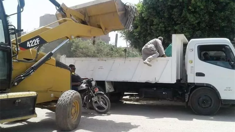 حملات مكبرة لازالة ورفع الاشغالات بسوهاج