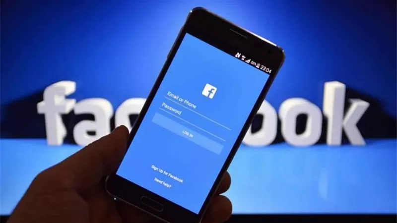 فيس بوك يكشف عن ميزة ذكية للرد على المنشورات بضغطة واحدة