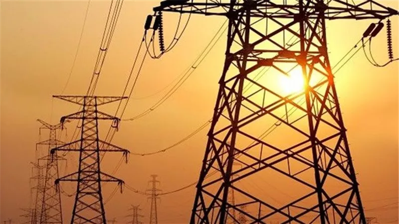 فصل التيار الكهربائى عن بعض المناطق بمركز إسنا جنوب الأقصر