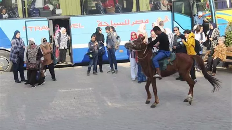 أعضاء نادى الشمس فى رحله ببنى سويف