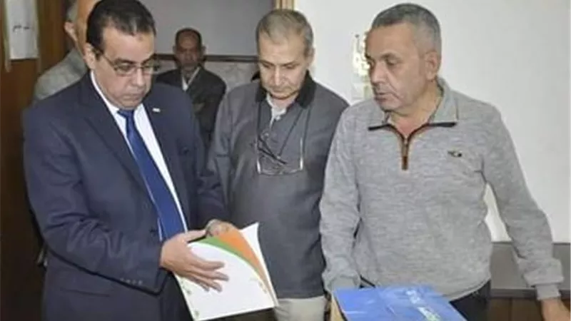 رئيس جامعة قناة السويس يفاجئ كلية العلوم .. صور