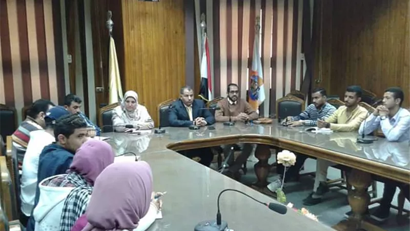 عميد اداب بنى سويف يلتقى اتحاد الطلاب